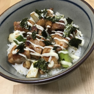 簡単 焼き鳥丼♪フライパンで